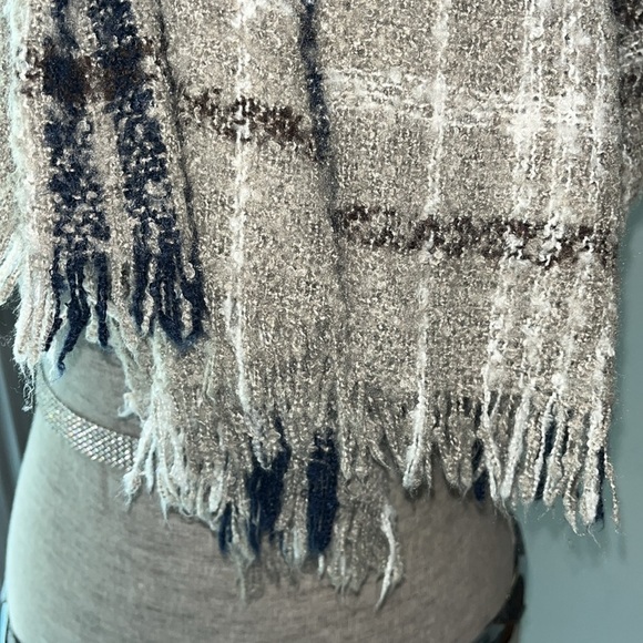 Long Scarf, Soft Scarf for Women, Plaid Brown Camel Color, Made of Viscose - Picture 3 of 4